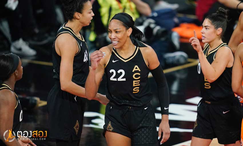 A'ja Wilson ของ Aces ได้รับรางวัลตัวรับแห่งปี WNBA 2023